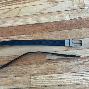 Louis Vuitton black and gray reversible belt damier print
